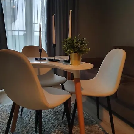 Diamond 1005 Apartment