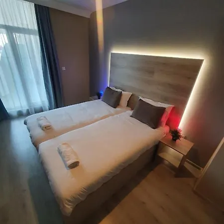 Diamond 1005 Apartment *